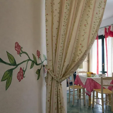 Di Fiori Beachfront With Terrace And Direct Access Tatil Evi Fontane Bianche