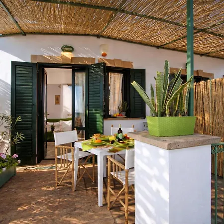 Di Fiori Beachfront With Terrace And Direct Access *