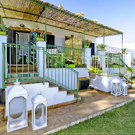 Di Fiori Beachfront With Terrace And Direct Access *